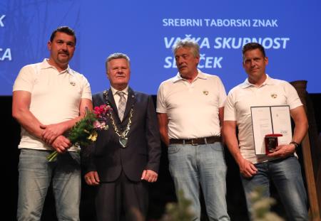 SLAVNOSTNA SEJA  27 FOTO LJUBO VUKELIČ